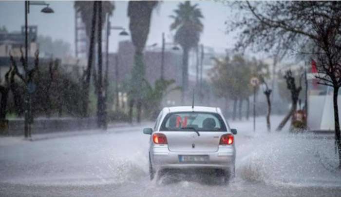 Καιρός σήμερα: Βροχές, καταιγίδες και χιόνια σε πολλές περιοχές της χώρας – Στα 9 μποφόρ οι άνεμοι στο Αιγαίο