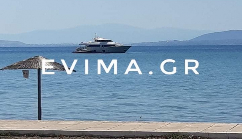 Στην Εύβοια για διακοπές ο ζάμπλουτος Τούρκος πρόεδρος της Γαλατασαράι και η Ελληνίδα σύζυγος του