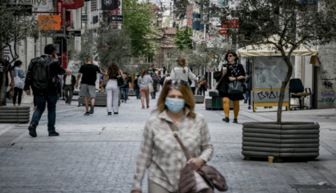 Κορονοϊός Ελλάδα: Στα 39 έτη ο μέσος όρος ηλικίας των κρουσμάτων, ανησυχία για τους διασωληνωμένους κάτω των 40
