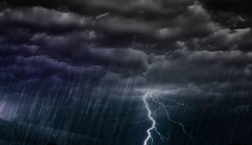Ισχυρή καταιγίδα στο Αιγαίο- Η πρόγνωση των επόμενων ωρών