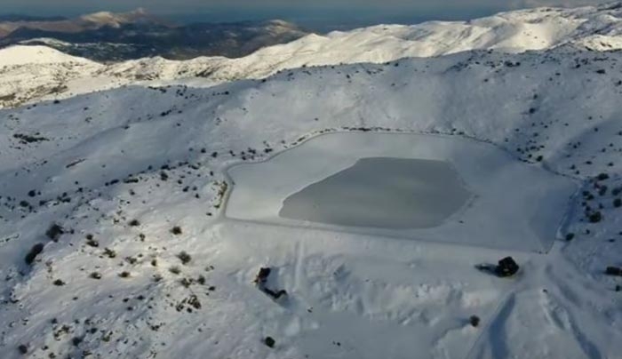 Η χιονισμένη Κρήτη από... ψηλά – ΒΙΝΤΕΟ