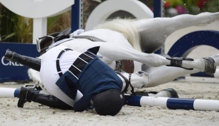 Aθηνά Ωνάση: Το σοβαρό ατύχημα με το άλογο στους αγώνες Ιππασίας!