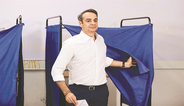 Θα γίνουν εκλογές στην εποχή του κοροναϊού; Τι λένε κυβέρνηση και κόμματα