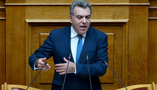 ΜΑΝΟΣ ΚΟΝΣΟΛΑΣ: «Παραχωρούνται τρία ακίνητα του δημοσίου στον Δήμο Αγαθονησίου προκειμένου να κατασκευαστούν κατοικίες που θα στεγάσουν εκπαιδευτικούς και γιατρούς που υπηρετούν στο νησί»