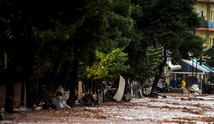 Βρέθηκε κι άλλος νεκρός στη Μάνδρα- Στα 22 τα θύματα από την κακοκαιρία