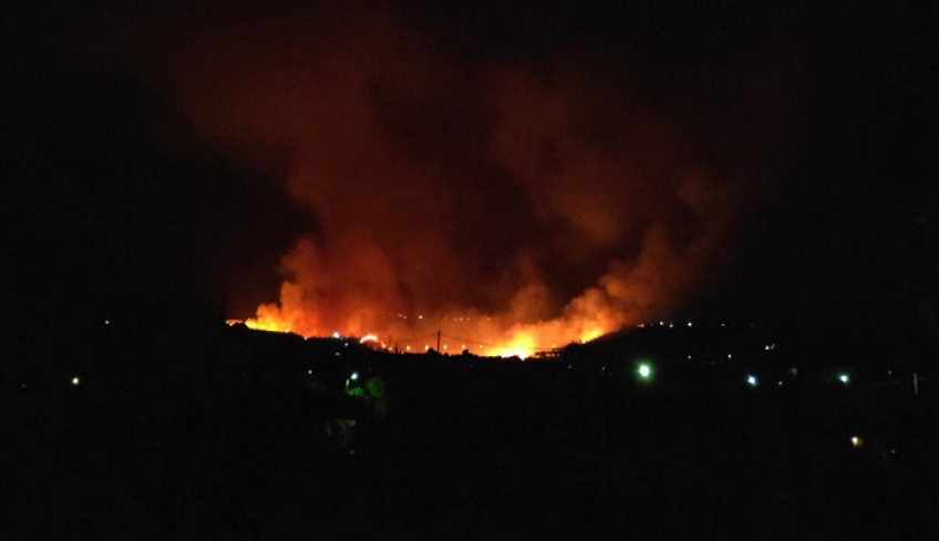 Φωτιά και εκρήξεις στο ΚΥΤ της Σάμου -Κινδύνεψαν άνθρωποι σύμφωνα με τον δήμαρχο Αν. Σάμου