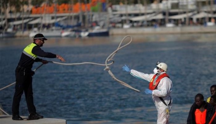 Ισπανία: Πάνω από 450 μετανάστες διασώθηκαν στη θάλασσα