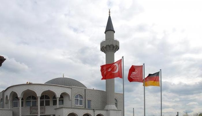 Η Τουρκία απειλεί με «εμφύλιο» την Γερμανία