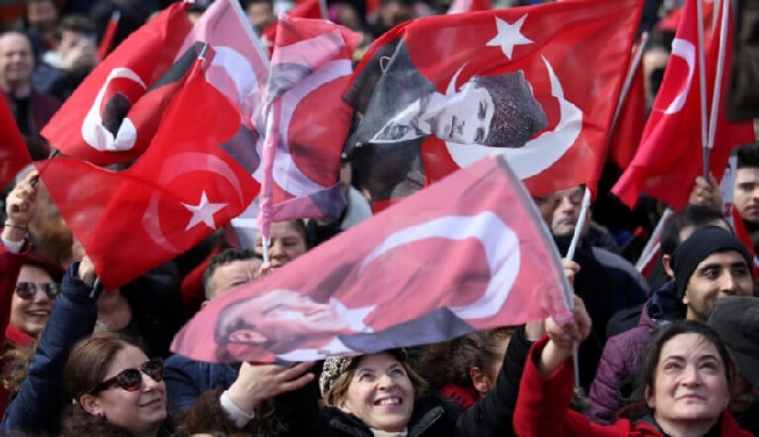 Τουρκία: Ψηφίζουν 57 εκατ. πολίτες με «άρωμα»… οικονομικής κατάρρευσης