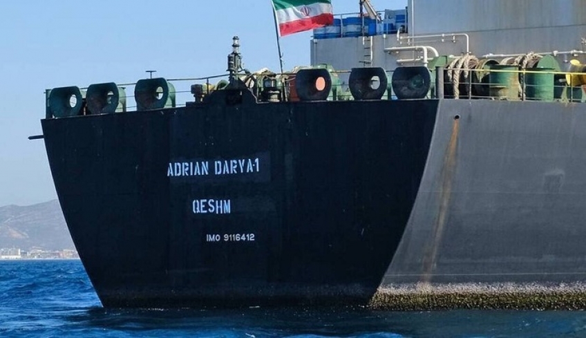 Συνεχίζεται το θρίλερ με το ιρανικό τάνκερ: Απομακρύνεται από την Τουρκία για άγνωστο προορισμό
