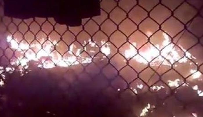 Φωτιές και επεισόδια στη Μόρια - Κάηκε και Εκκενώθηκε το hot spot - ΒΙΝΤΕΟ