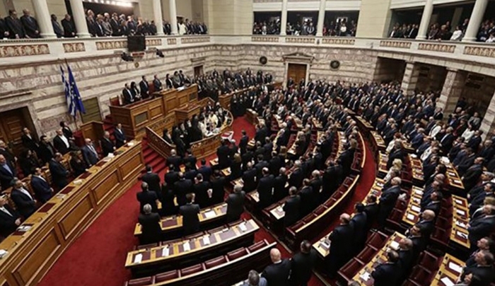 Ανοιξε η αυλαία της νέας κοινοβουλευτικής περιόδου – Ορκίστηκε η νέα Βουλή