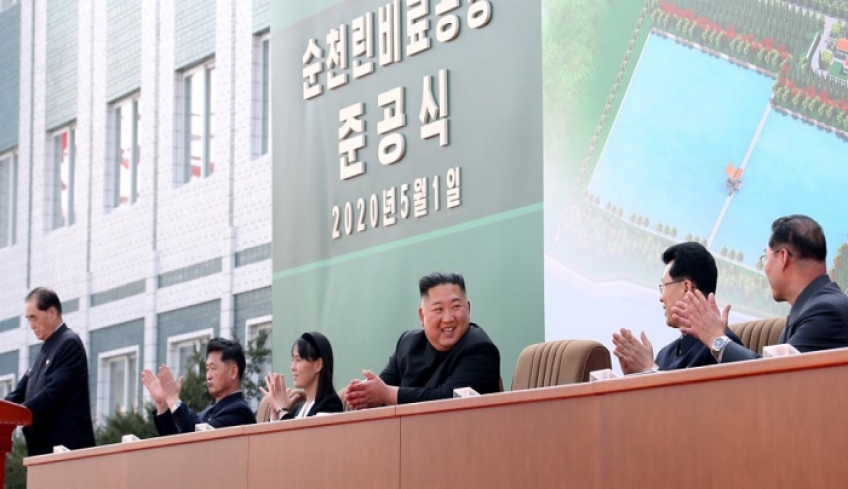 Ο Κιμ Γιονγκ Ουν έκανε την πρώτη δημόσια εμφάνιση έπειτα από τρεις εβδομάδες