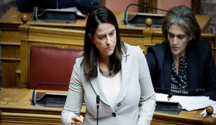 Κεραμέως στη Βουλή: Δεν θα χαθεί το εαρινό εξάμηνο στα Πανεπιστήμια – Τι είπε γα την τηλεκπαίδευση