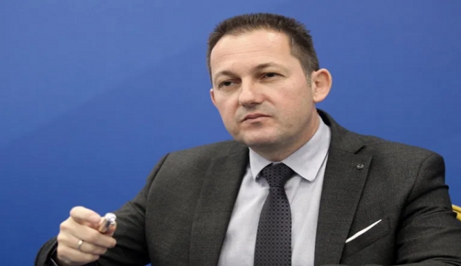Πέτσας: Επιστολή σε Δήμους και Περιφέρειες να λάβουν μέτρα για τον καύσωνα