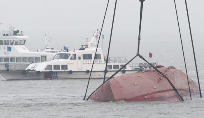Τουλάχιστον 21 νεκροί από τη βύθιση ενός ρυμουλκού σκάφους στην Κίνα
