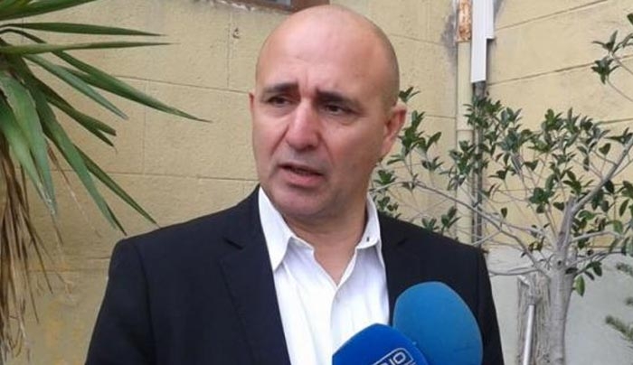 Ο Μιχάλης Κόλιας διαψεύδει ότι ο Δήμος Λέρου αγόρασε 240 κλιματιστικά για το Κέντρο Υποδοχής προσφύγων