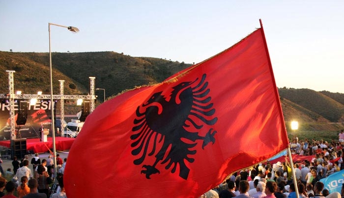 O Αλβανός ΥΠΕΞ εκθέτει την Αθήνα: Είχαμε μιλήσει και για τους Τσάμηδες