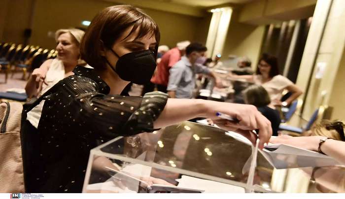 ΣΥΡΙΖΑ: Με ποσοστό γύρω στο 77% εκλέγεται γραμματέας η Ράνια Σβίγκου με αναπληρωτή τον Γιώργο Βασιλειάδη