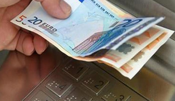 Πώς θα φορολογηθούν όσοι έχουν εισόδημα κάτω από 6.000 ευρώ