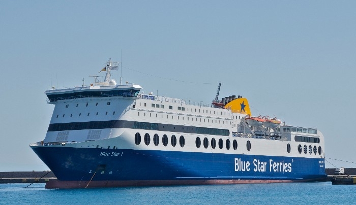 Εκπτώσεις έως και 50% σε νέους φοιτητές από την Blue Star