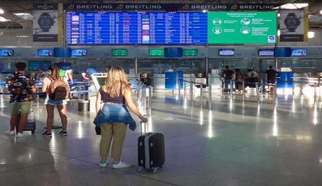 Nέες αεροπορικές οδηγίες για τις πτήσεις εσωτερικού – Τι ισχύει για τα παιδιά