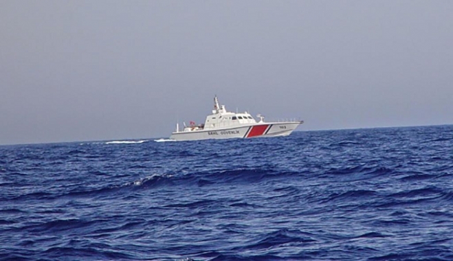 Η τουρκική ακτοφυλακή κλέβει παραγάδι Καλύμνιων ψαράδων