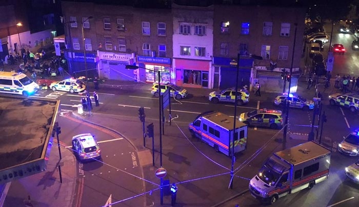 Τρόμος ξανά στο Λονδίνο! Βαν έπεσε πάνω σε πεζούς – &quot;Θέλω να σκοτώσω όλους τους Μουσουλμάνους&quot; φώναζε ο δράστης