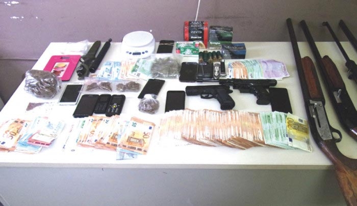Δύο εγκληματικές οργανώσεις στον ιστό των ναρκωτικών του Αρχαγγέλου!