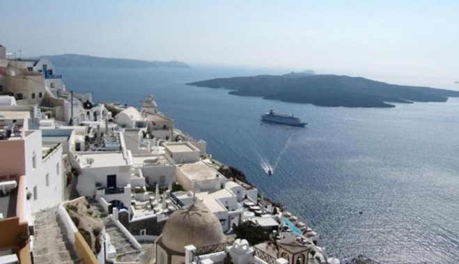 Έρχεται νόμος για τη φορολόγηση των τουριστικών κατοικιών
