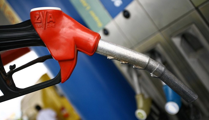 Εισαγγελική έρευνα για την τιμή της βενζίνης