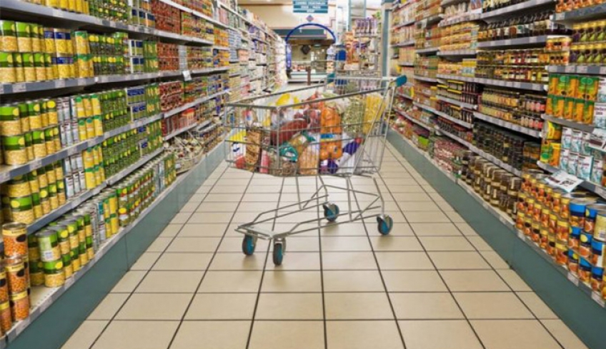 Κοροναϊός: Τι θα ισχύσει με τα σούπερ μάρκετ και τις λαϊκές