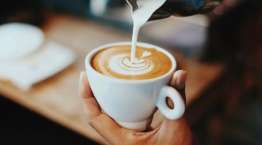 Εστίαση: «Καμπανάκι» για αυξήσεις στον καφέ λόγω του ΦΠΑ