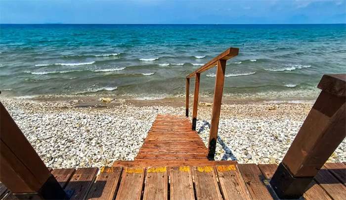 Καιρός σήμερα: Εκρηκτικό κοκτέιλ ζέστης και ισχυρών ανέμων
