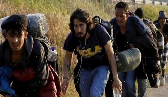 Μέρκελ: Ελλάδα και Ιταλία δεν μπορούν να σηκώσουν μόνες το βάρος των προσφύγων