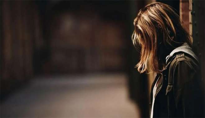 Χειροπέδες σε 47χρονο που φέρεται να βίασε 13χρονη στην Κάλυμνο - Οδηγείται στον Εισαγγελέα