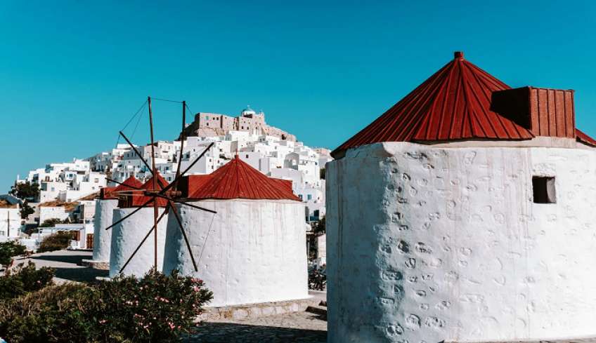 Στα 5 καλύτερα ελληνικά νησιά για «εναλλακτικές διακοπές», τα 4 είναι στα Δωδεκάνησα