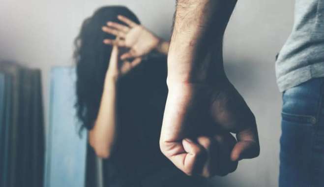 Ηράκλειο: Χτύπησε σύζυγο και γιο και μήνυσε τον κουνιάδο του που επενέβη