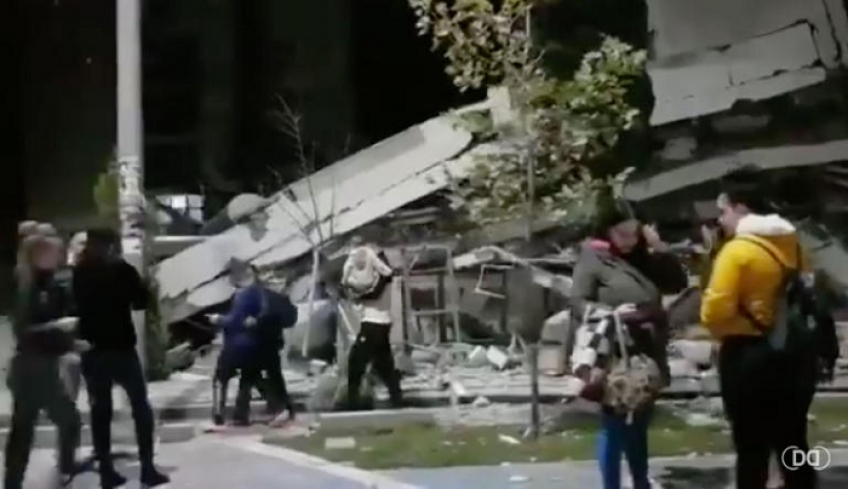 Σεισμός στην Αλβανία – Κατέρρευσαν πολυκατοικίες από τα 6,4 Ρίχτερ