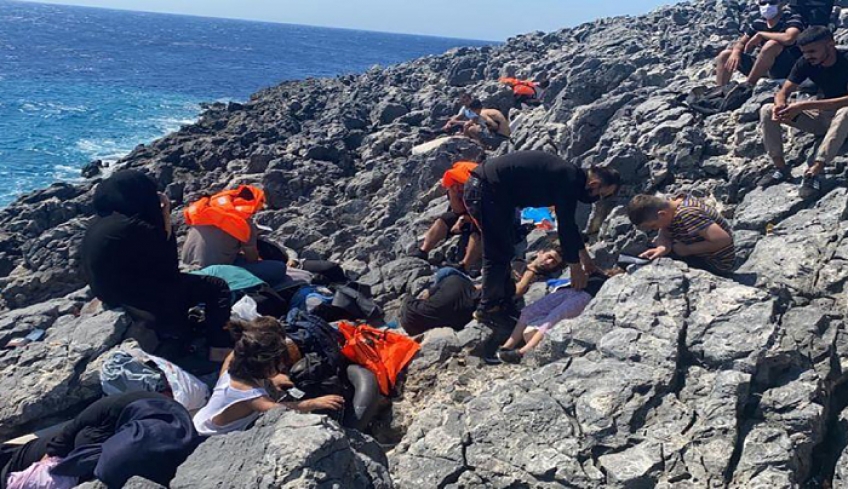 Εντοπισμός 37 μεταναστών σε βραχονησίδα κοντά στη Λέρο