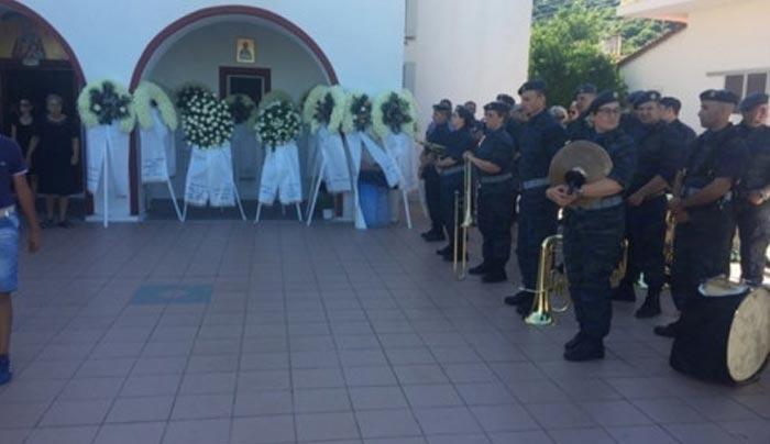 Συντριβή αεροπλάνου στη Λάρισα: Οδύνη στην κηδεία του επισμηναγού Νίκου Γρηγορίου - Τι δείχνουν οι έρευνες για τα αίτια της τραγωδίας [pics]