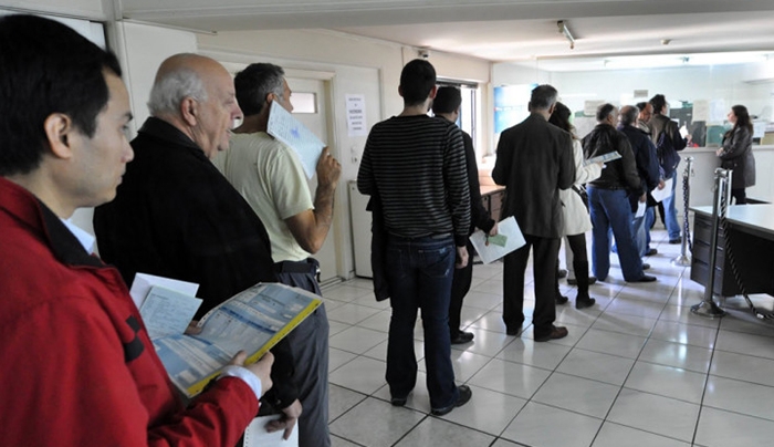 Ένας στους δύο σταμάτησε να πληρώνει την Εφορία