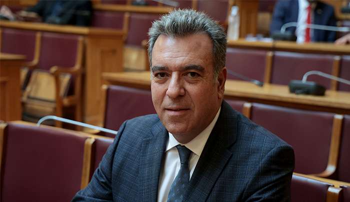 «Πρόταση του Μάνου Κόνσολα για τη χορήγηση μικρών άτοκων δανείων σε πολύ μικρές επιχειρήσεις και ατομικές επιχειρήσεις σε νησιά κάτω των 3.000 κατοίκων»