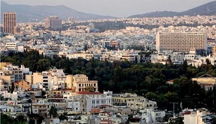 Κοινωνική κατοικία 2026: Ποιοι θα πάρουν διαμερίσματα, ποιοι επιδότηση και πώς θα αλλάξει η αγορά στέγης