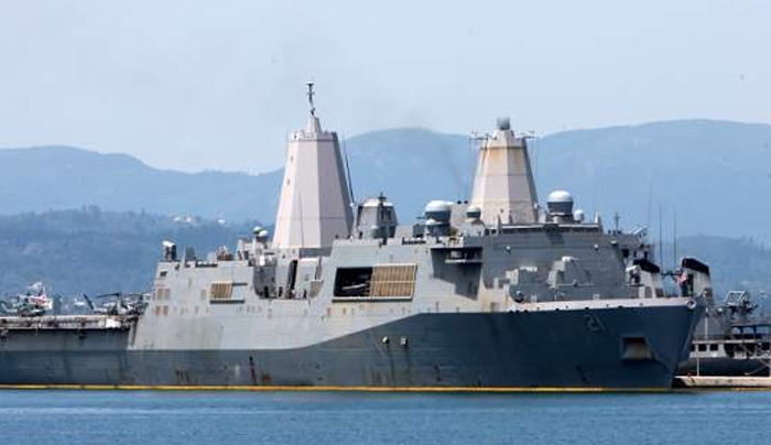 Στην Κέρκυρα το πολεμικό πλοίο των ΗΠΑ που έφτιαξαν από 7,5 τόνους συντρίμμια των Δίδυμων Πύργων [εικόνα]