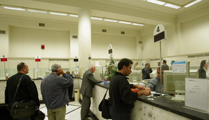 Ελληνικές Τράπεζες: Σχέδιο για απολύσεις 5.000 υπαλλήλων