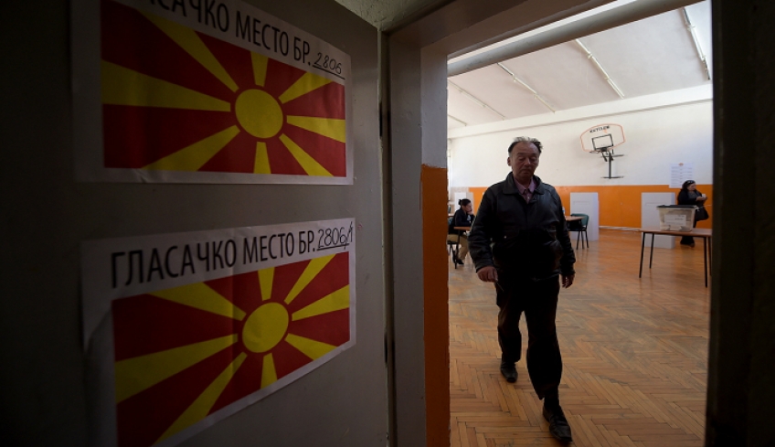 Προκλητική ενέργεια από Σκόπια: Υπουργός επανέφερε ταμπέλα «Δημοκρατία της Μακεδονίας»
