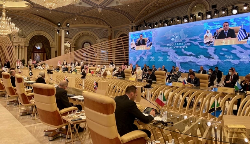 Μητσοτάκης στη σύνοδο κορυφής του Ριάντ: Στοχεύουμε σε 25 δισ. ευρώ επενδύσεις για την πράσινη μετάβαση