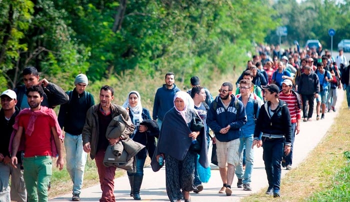Φεύγουν οι πρώτοι 500 πρόσφυγες από την Ελλάδα για τη Γερμανία