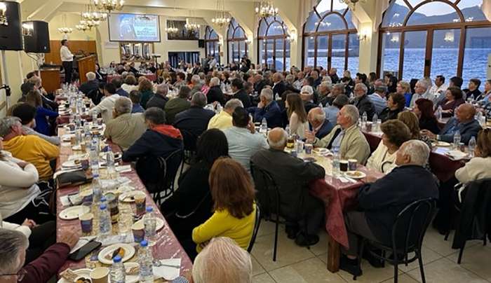 Μεγαλειώδης η συγκέντρωση του Μάνου Κόνσολα στην Κάρπαθο